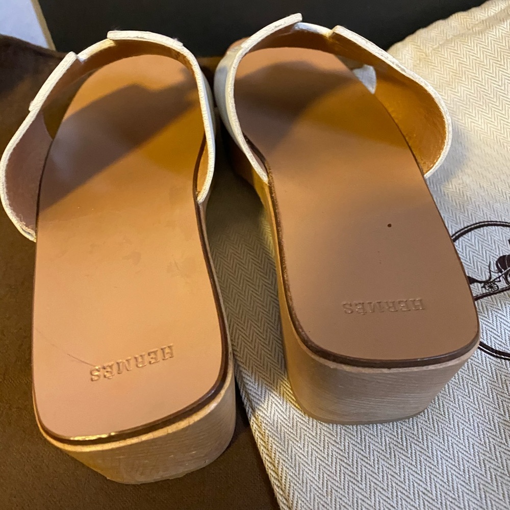 Hermès Oran H logo white sandals size 5 - Picture 3 of 8